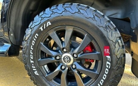 Toyota Land Cruiser 200, 2018 год, 6 700 000 рублей, 9 фотография