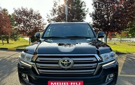 Toyota Land Cruiser 200, 2018 год, 6 700 000 рублей, 13 фотография