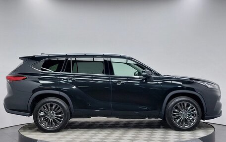 Toyota Highlander, 2025 год, 6 300 000 рублей, 4 фотография