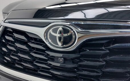Toyota Highlander, 2025 год, 6 300 000 рублей, 10 фотография