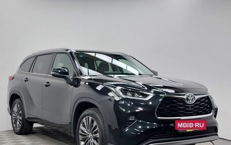 Toyota Highlander, 2025 год, 6 300 000 рублей, 3 фотография