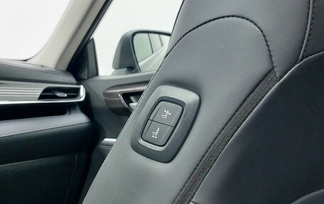 Toyota Highlander, 2025 год, 6 300 000 рублей, 21 фотография