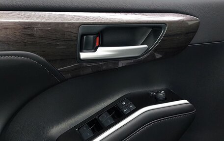 Toyota Highlander, 2025 год, 6 300 000 рублей, 19 фотография