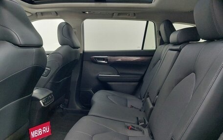 Toyota Highlander, 2025 год, 6 300 000 рублей, 22 фотография