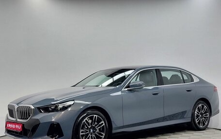 BMW 5 серия, 2025 год, 8 800 000 рублей, 1 фотография