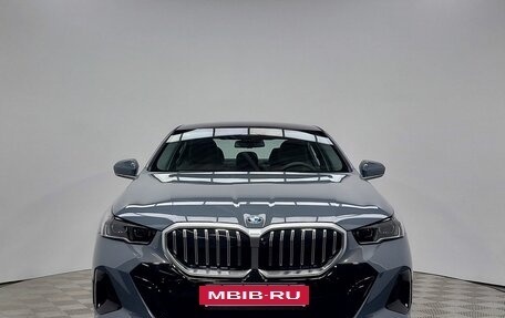 BMW 5 серия, 2025 год, 8 800 000 рублей, 2 фотография