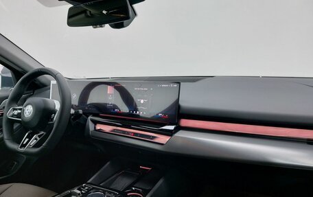 BMW 5 серия, 2025 год, 8 800 000 рублей, 15 фотография