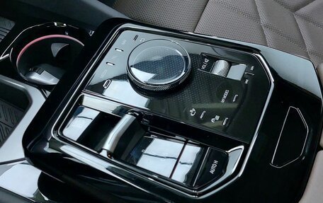 BMW 5 серия, 2025 год, 8 800 000 рублей, 17 фотография