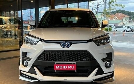 Toyota Raize I, 2022 год, 1 100 000 рублей, 2 фотография