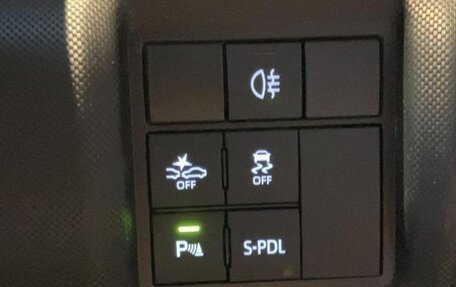 Toyota Raize I, 2022 год, 1 100 000 рублей, 27 фотография