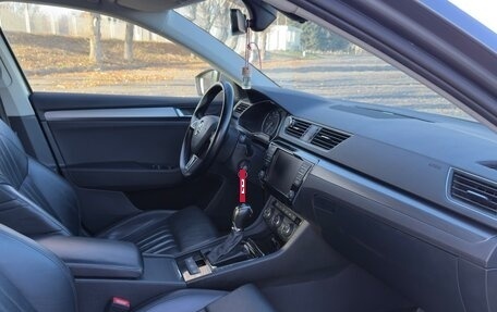 Skoda Superb III рестайлинг, 2016 год, 1 649 999 рублей, 11 фотография