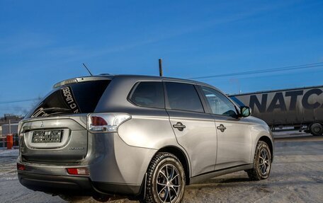 Mitsubishi Outlander III рестайлинг 3, 2013 год, 1 050 000 рублей, 5 фотография
