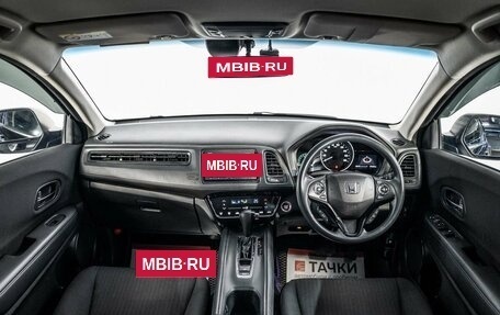 Honda Vezel, 2017 год, 1 700 000 рублей, 8 фотография