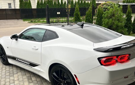 Chevrolet Camaro VI, 2022 год, 3 900 000 рублей, 10 фотография