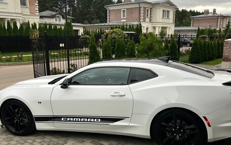 Chevrolet Camaro VI, 2022 год, 3 900 000 рублей, 7 фотография