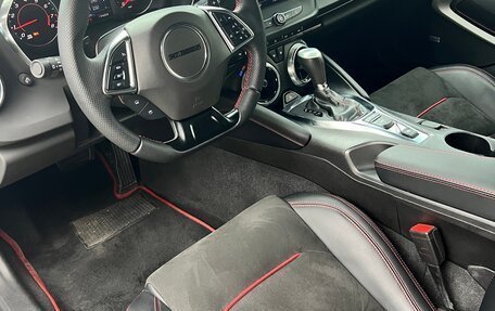 Chevrolet Camaro VI, 2022 год, 3 900 000 рублей, 14 фотография