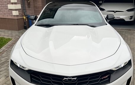 Chevrolet Camaro VI, 2022 год, 3 900 000 рублей, 4 фотография