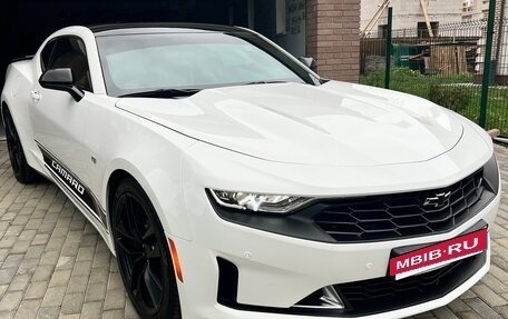 Chevrolet Camaro VI, 2022 год, 3 900 000 рублей, 5 фотография