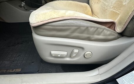 Toyota Prius, 2012 год, 1 450 000 рублей, 17 фотография