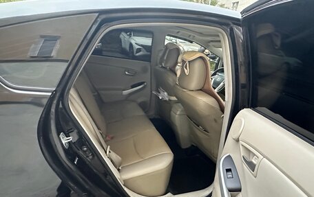 Toyota Prius, 2012 год, 1 450 000 рублей, 21 фотография