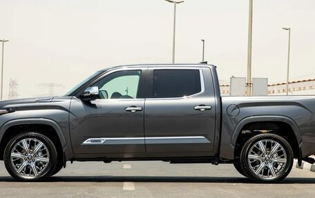 Toyota Tundra, 2024 год, 9 550 000 рублей, 4 фотография