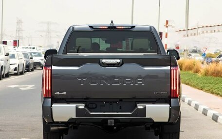 Toyota Tundra, 2024 год, 9 550 000 рублей, 6 фотография