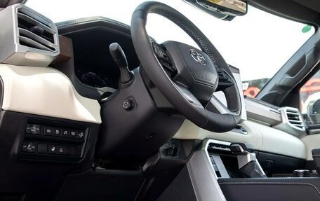 Toyota Tundra, 2024 год, 9 550 000 рублей, 9 фотография