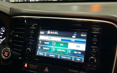 Mitsubishi Outlander III рестайлинг 3, 2017 год, 1 399 000 рублей, 15 фотография