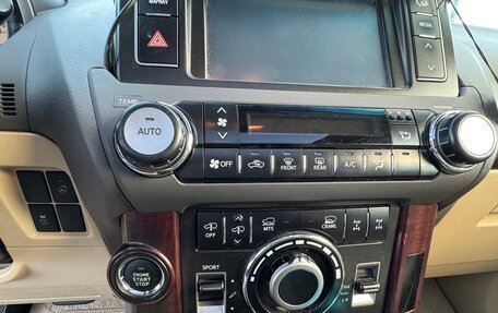 Toyota Land Cruiser Prado 150 рестайлинг 2, 2013 год, 3 780 000 рублей, 11 фотография