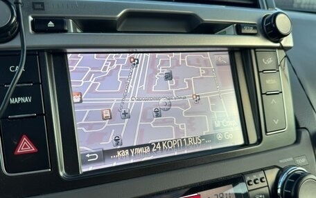 Toyota Land Cruiser Prado 150 рестайлинг 2, 2013 год, 3 780 000 рублей, 21 фотография