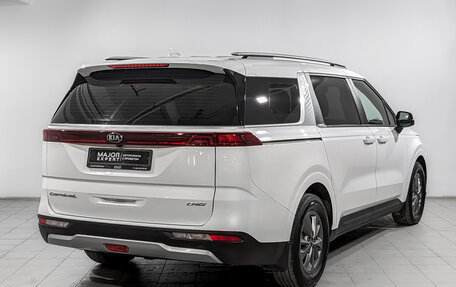 KIA Carnival, 2021 год, 3 700 000 рублей, 5 фотография