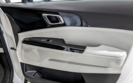 KIA Carnival, 2021 год, 3 700 000 рублей, 24 фотография