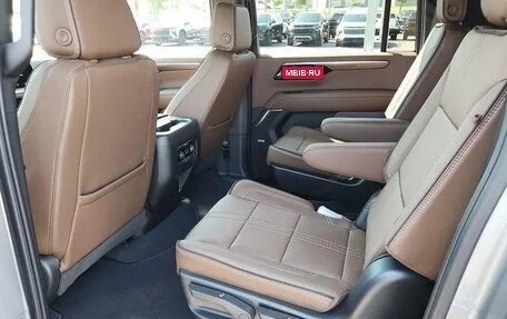 Chevrolet Suburban, 2025 год, 13 250 000 рублей, 12 фотография