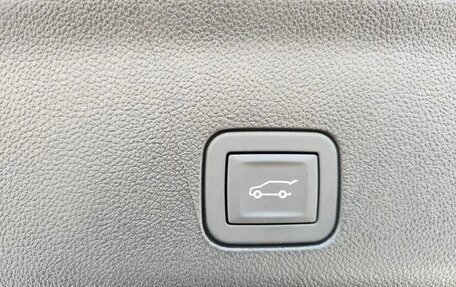 Chevrolet Suburban, 2025 год, 13 250 000 рублей, 23 фотография