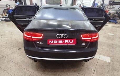 Audi A8, 2011 год, 1 499 999 рублей, 15 фотография