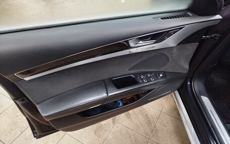 Audi A8, 2011 год, 1 499 999 рублей, 18 фотография