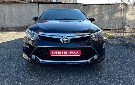 Toyota Camry, 2016 год, 1 700 000 рублей, 4 фотография