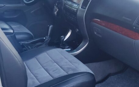 Toyota Land Cruiser Prado 120 рестайлинг, 2003 год, 1 670 000 рублей, 4 фотография