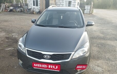KIA cee'd I рестайлинг, 2010 год, 520 000 рублей, 3 фотография