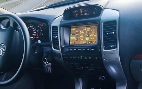 Toyota Land Cruiser Prado 120 рестайлинг, 2003 год, 1 670 000 рублей, 9 фотография