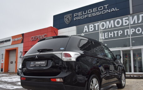 Mitsubishi Outlander III рестайлинг 3, 2014 год, 1 440 000 рублей, 9 фотография