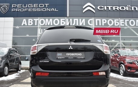 Mitsubishi Outlander III рестайлинг 3, 2014 год, 1 440 000 рублей, 6 фотография