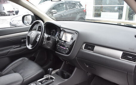 Mitsubishi Outlander III рестайлинг 3, 2014 год, 1 440 000 рублей, 21 фотография