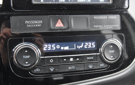 Mitsubishi Outlander III рестайлинг 3, 2014 год, 1 440 000 рублей, 25 фотография