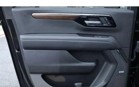 Chevrolet Suburban, 2025 год, 11 950 000 рублей, 18 фотография