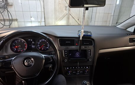 Volkswagen Golf VII, 2014 год, 990 000 рублей, 10 фотография