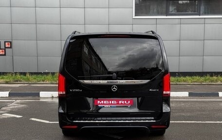 Mercedes-Benz V-Класс, 2020 год, 5 850 000 рублей, 9 фотография