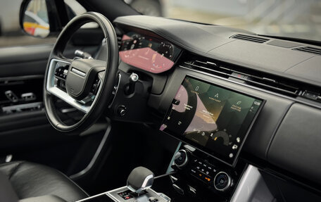 Land Rover Range Rover IV рестайлинг, 2022 год, 16 400 000 рублей, 8 фотография