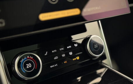 Land Rover Range Rover IV рестайлинг, 2022 год, 16 400 000 рублей, 18 фотография