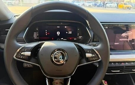 Skoda Octavia IV, 2022 год, 2 175 000 рублей, 15 фотография